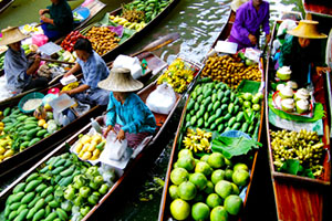 Damnoen Saduak Floating Market