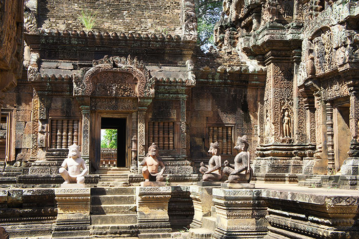 Banteay Srei temple