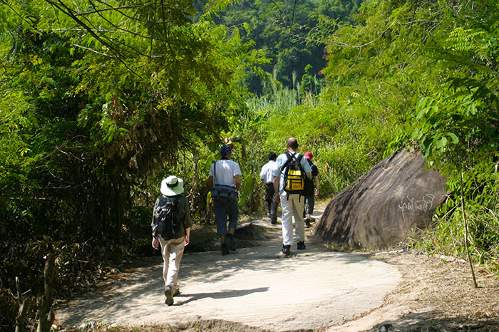 Kbal Spean Trek