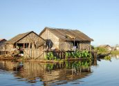 Kompong Khleang Floating Village